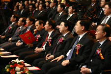 2009年12月28日,“全國(guó)質(zhì)量知識(shí)競(jìng)賽”活動(dòng)總決賽在北京星光電視節(jié)目演播廳舉行,中央電視臺(tái)進(jìn)行現(xiàn)場(chǎng)活動(dòng)節(jié)目錄制,并由中央電視臺(tái)經(jīng)濟(jì)頻道(CCTV-2)于2010年2月12日在晚間黃金時(shí)段播放。全國(guó)政協(xié)副主席阿不來提·阿不都熱西提,時(shí)任國(guó)家質(zhì)檢總局局長(zhǎng)王勇、工業(yè)和信息化部副部長(zhǎng)婁勤儉、中華全國(guó)總工會(huì)書記處書記王瑞生,國(guó)家質(zhì)檢總局副局長(zhǎng)蒲長(zhǎng)城、魏傳忠、劉平均和黨組成員王煒、孫大偉、張沁榮及總工程師張綱、總檢驗(yàn)師項(xiàng)玉章等觀看決賽,中共中央宣傳部、國(guó)資委、住房和城鄉(xiāng)建設(shè)部、共青團(tuán)中央等相關(guān)部委負(fù)責(zé)人和各省、自治區(qū)、直轄市人民政府主管秘書長(zhǎng)也出席了決賽現(xiàn)場(chǎng)活動(dòng)并為決賽獲獎(jiǎng)?wù)哳C獎(jiǎng)。“全國(guó)質(zhì)量知識(shí)競(jìng)賽”活動(dòng)的圓滿落幕,作為全國(guó)質(zhì)檢系統(tǒng)在“質(zhì)量和安全年”活動(dòng)中參與人數(shù)最多、歷時(shí)最長(zhǎng)、影響面最大的一項(xiàng)重要活動(dòng),為全國(guó)質(zhì)檢系統(tǒng)在“質(zhì)量和安全年”活動(dòng)中的努力畫上了一個(gè)完美的句號(hào)