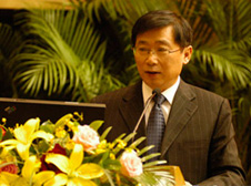 時(shí)任國(guó)家質(zhì)檢總局質(zhì)量管理司司長(zhǎng)孫波參加第十六屆中國(guó)質(zhì)量高層論壇并講話